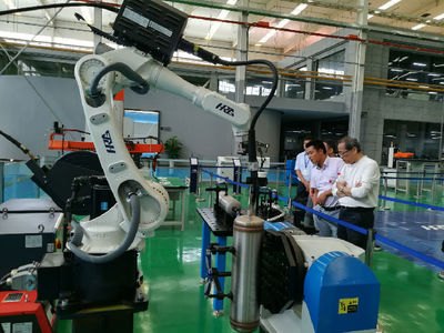 跨界融合促發展 無錫太湖學院物聯網工程學院領導赴哈工大機器人集團考察交流物聯網技術研發